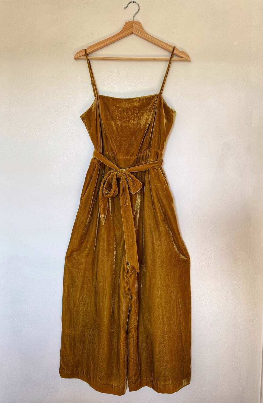 J. Crew 365 Vintage Gold Velvet Spaghetti Strap Tie Waist Jumpsuit Size 4